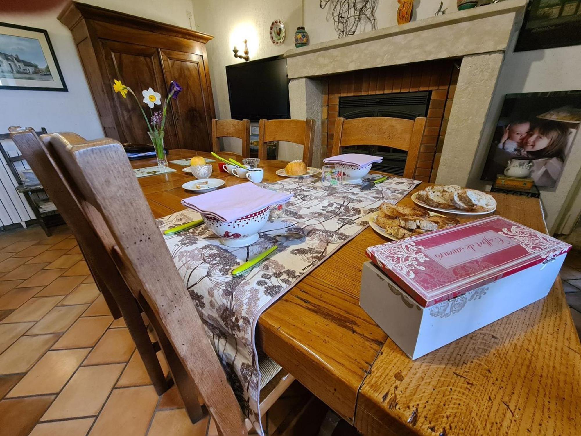 Chambres D'Hotes Au Calme Avec Salle De Jeux En Berry - Fr-1-591-678 Saulnay Kültér fotó